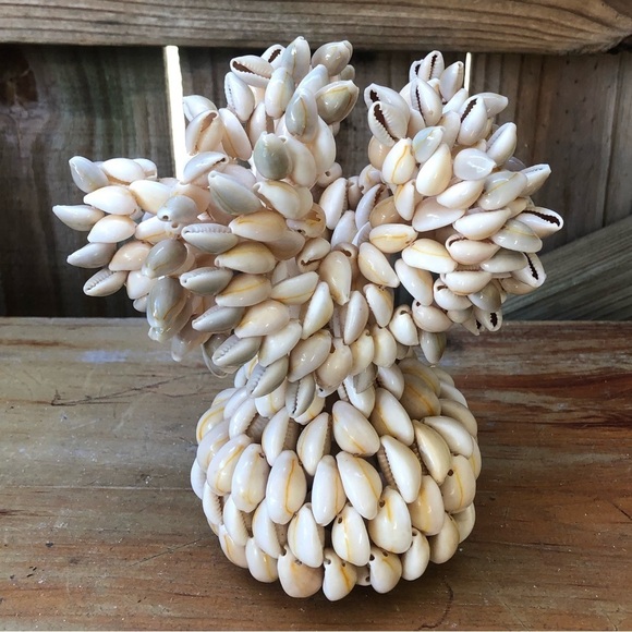 Hand Crafted Other - Vintage Mid Century Handmade Sea Shell Art Cowrie Shell Ruffled Edge 7" Vase